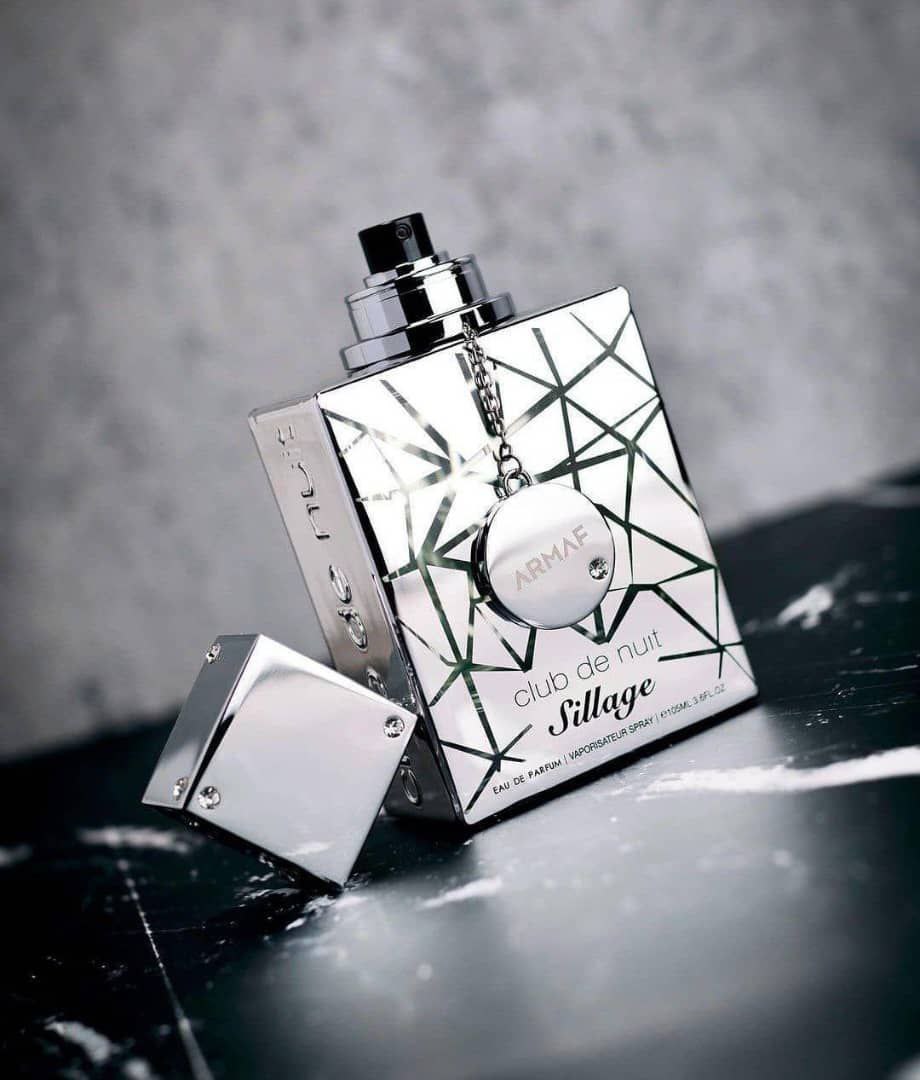 Club De Nuit Sillage