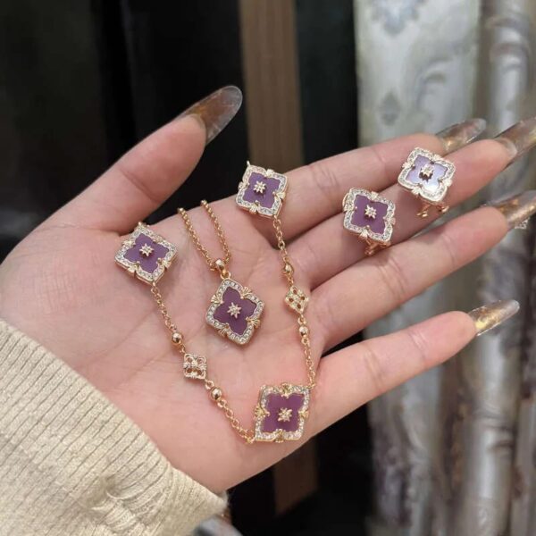 Italian Buccetti Vintage Court-Style Violet Set